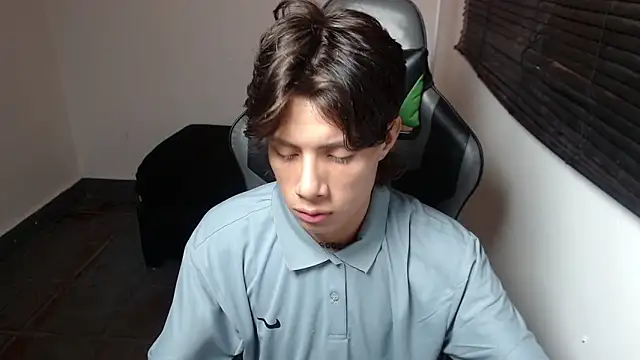 Snapshot of Didi_hard chatting on 02/05/26, 03:00 Didi hard online show from 02/05/26, 03:00