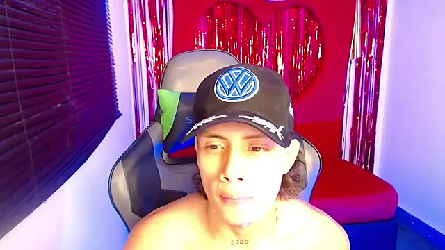 Snapshot of Didi_hard chatting on 02/15/26, 07:51 Didi hard online show from 02/15/26, 07:51