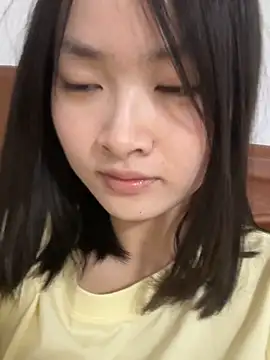 miaomiaou  online show from 04/24/26, 05:15