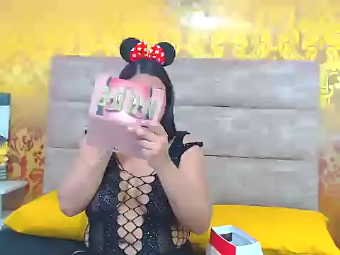 Snapshot of elianacollins23 chatting on 02/21/26, 03:51 elianacollins23 online show from 02/21/26, 03:51