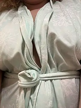 Snapshot of naughtynursejo chatting on 02/08/26, 04:10 naughtynursejo online show from 02/08/26, 04:10