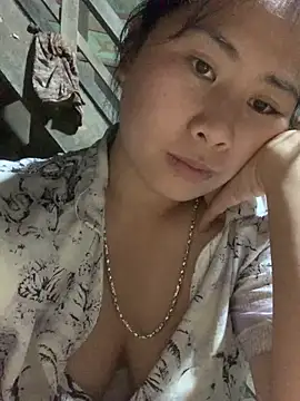 Snapshot of patry33 chatting on 06/18/26, 02:45 patry33 online show from 06/18/26, 02:45