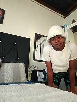 Snapshot of Juanitalanie chatting on 02/19/26, 04:03 Juanitalanie online show from 02/19/26, 04:03