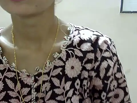 Snapshot of Kulsum_S chatting on 05/09/26, 01:05 Kulsum S online show from 05/09/26, 01:05