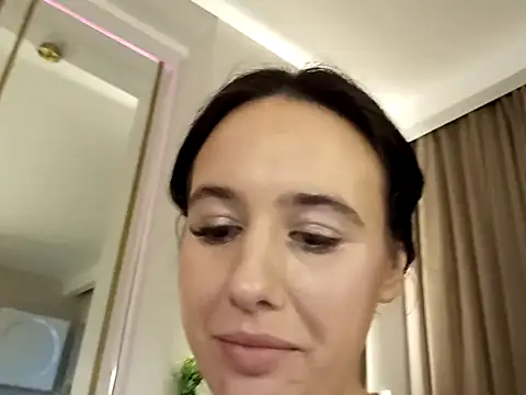 MavisReeve online show from 03/30/26, 03:46