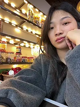 Lyn-be99 online show from 05/09/26, 07:46