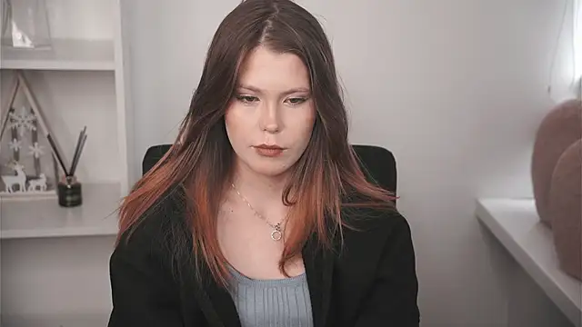 Snapshot of MarnieWootan chatting on 02/26/26, 04:44 MarnieWootan online show from 02/26/26, 04:44