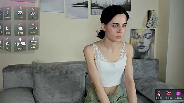 Snapshot of NightSignal chatting on 02/01/26, 01:31 NightSignal online show from 02/01/26, 01:31