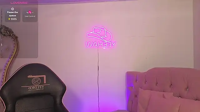 SABRIINA TAY online show from 04/23/26, 02:57