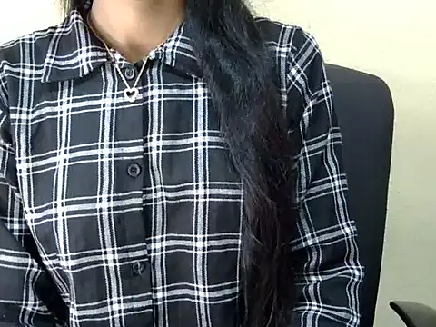 Snapshot of Khushi_v chatting on 02/25/26, 08:24 Khushi v online show from 02/25/26, 08:24