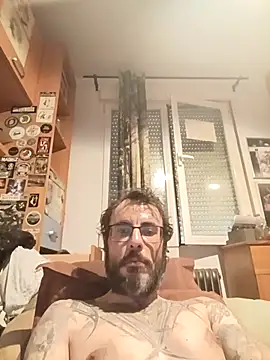Snapshot of MrFumao chatting on 05/01/26, 07:57 MrFumao online show from 05/01/26, 07:57