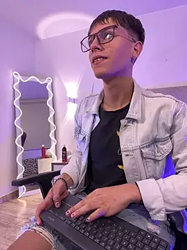 EVAN TAY online show from 02/01/26, 03:05