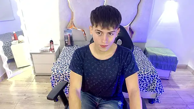 EVAN TAY online show from 02/07/26, 02:48