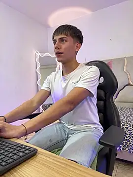 EVAN TAY online show from 02/10/26, 02:59