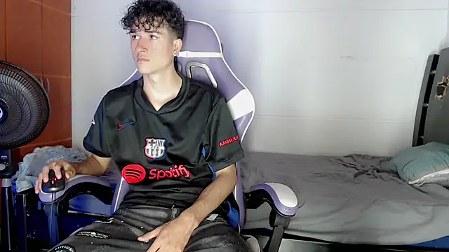 Snapshot of Johnny_cagee_ chatting on 02/26/26, 12:31 Johnny cagee online show from 02/26/26, 12:31