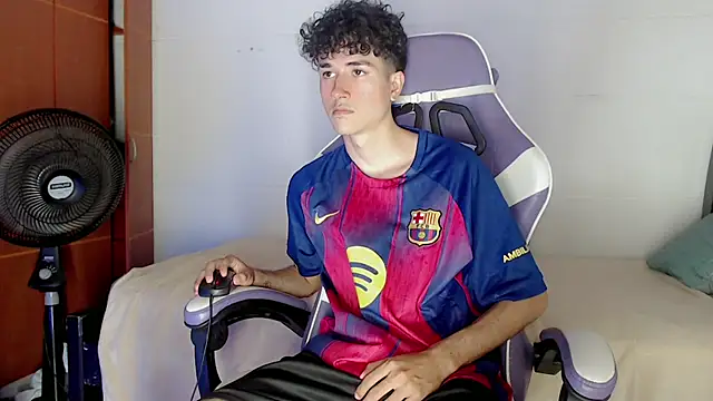 Snapshot of Johnny_cagee_ chatting on 02/26/26, 11:48 Johnny cagee online show from 02/26/26, 11:48