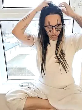 Snapshot of ThatAltGirl chatting on 02/01/26, 12:48 ThatAltGirl online show from 02/01/26, 12:48