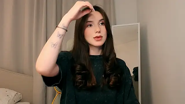 ssandralovin online show from 04/16/26, 07:47