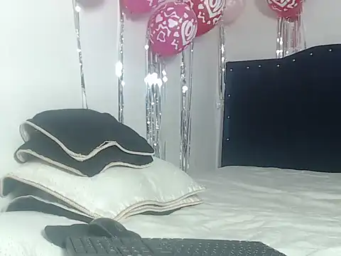 SalomeMorganX online show from 03/25/26, 12:00