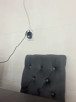 Snapshot of Jimena_luvv chatting on 02/09/26, 05:22 Jimena luvv online show from 02/09/26, 05:22