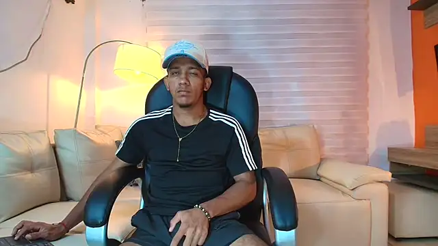 ricky spensar23cm  online show from 04/12/26, 12:59