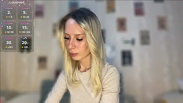 Snapshot of DellaCampbell chatting on 02/12/26, 11:05 DellaCampbell online show from 02/12/26, 11:05