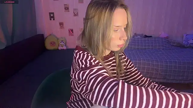 DellaCampbell online show from 05/12/26, 03:09