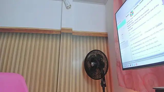 Melanie  Evans online show from 04/15/26, 10:55