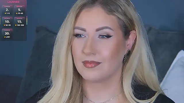 Snapshot of OndinaNoire chatting on 02/17/26, 08:26 OndinaNoire online show from 02/17/26, 08:26