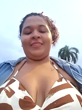 Snapshot of Adina_Skaly chatting on 05/11/26, 11:24 Adina Skaly online show from 05/11/26, 11:24