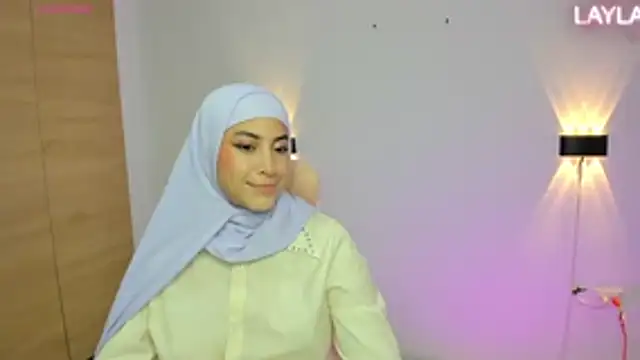 LAY LA  online show from 04/15/26, 09:26