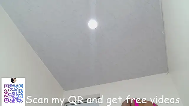 Snapshot of kendal1_ chatting on 06/19/26, 03:05 kendal1 online show from 06/19/26, 03:05