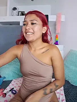 Layla em online show from 03/10/26, 12:32