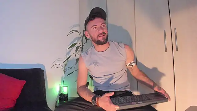 Erickpritz xh online show from 04/14/26, 02:17