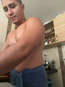 Snapshot of Axel_nova chatting on 05/14/26, 04:36 Axel nova online show from 05/14/26, 04:36