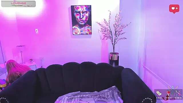 Victoria  doll online show from 07/10/26, 12:08