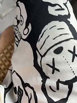 llkiki online show from 04/16/26, 04:52