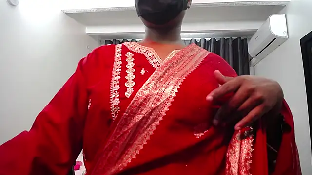 kavya suri  online show from 02/17/26, 03:19