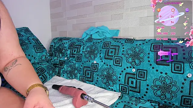 Snapshot of Julieta_jane_ss chatting on 02/15/26, 11:23 Julieta jane ss online show from 02/15/26, 11:23