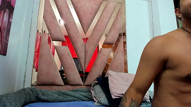 Snapshot of friend_zone1 chatting on 02/12/26, 12:11 friend zone1 online show from 02/12/26, 12:11