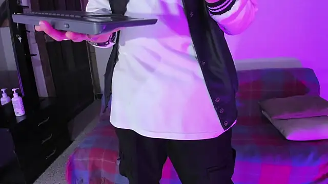 Snapshot of Vlad__night chatting on 02/21/26, 03:51 Vlad night online show from 02/21/26, 03:51