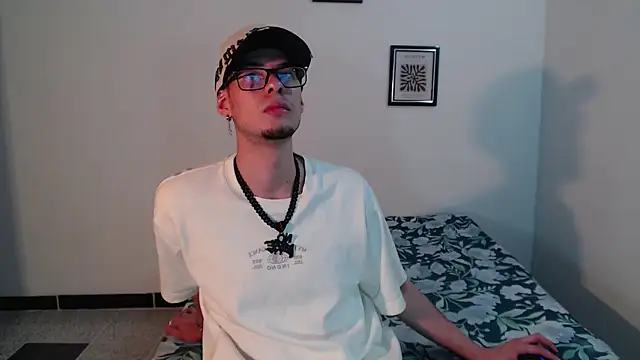 Snapshot of Vlad__night chatting on 02/25/26, 03:49 Vlad night online show from 02/25/26, 03:49