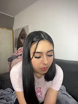 scarlett pinkk1 online show from 03/23/26, 03:43