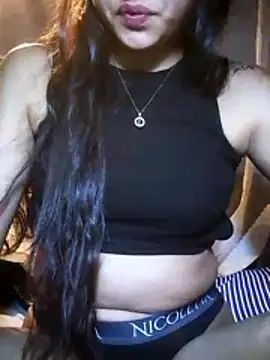 Snapshot of mariposaros4 chatting on 02/15/26, 05:04 mariposaros4 online show from 02/15/26, 05:04