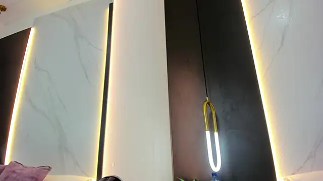 Snapshot of valeryn__rosse chatting on 02/11/26, 01:32 valeryn rosse online show from 02/11/26, 01:32