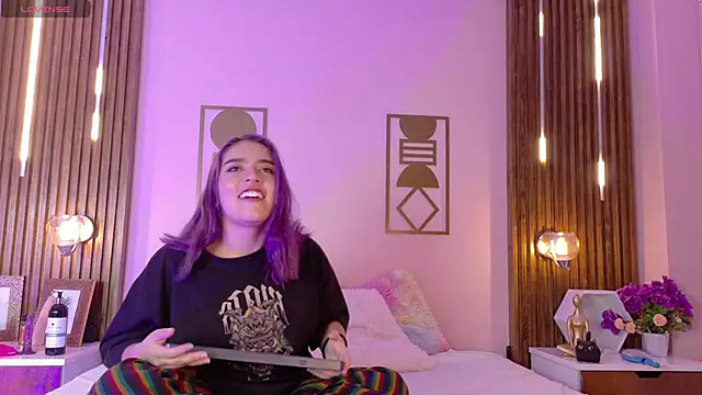 Snapshot of Hanna-Winchester chatting on 02/13/26, 03:35 Hanna-Winchester online show from 02/13/26, 03:35