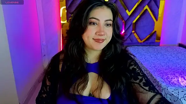 Luvienne online show from 04/22/26, 07:37