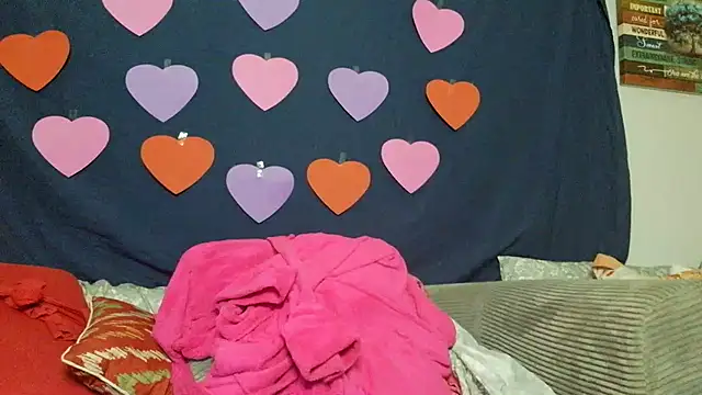 Snapshot of starandsky chatting on 02/14/26, 11:56 starandsky online show from 02/14/26, 11:56