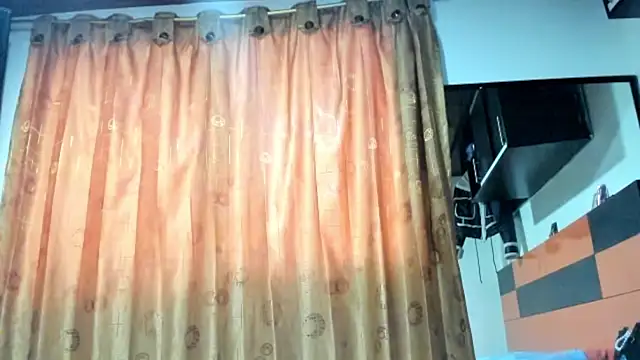 cristalayyy online show from 02/07/26, 06:55