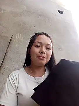 Snapshot of Rose-222 chatting on 02/28/26, 09:10 Rose-222 online show from 02/28/26, 09:10